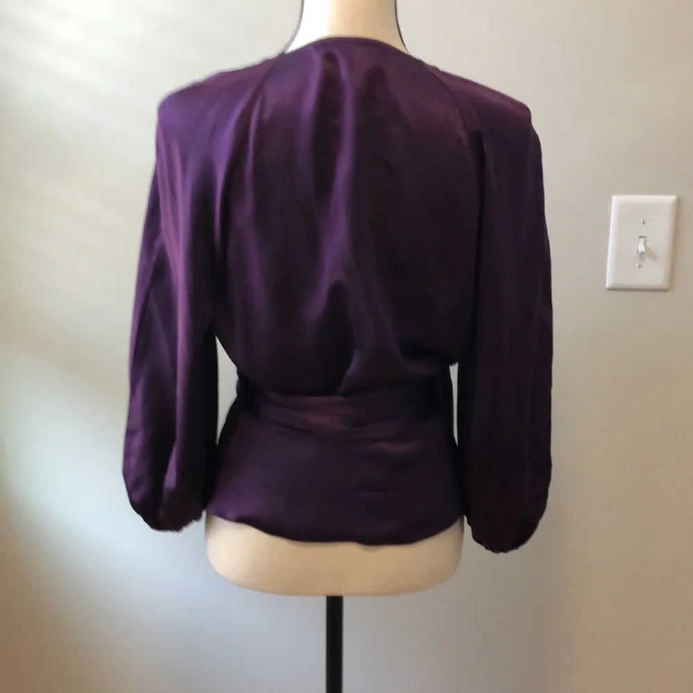 Diane Von Furstenberg 100% silk Purple Wrap Blouse 4 - Picture 8 of 16